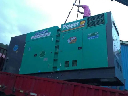 精河柴油发电机组转速不稳定时，如何对发动机进行维护？