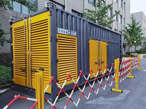 精河如何使用转速表检查发动机的转速？