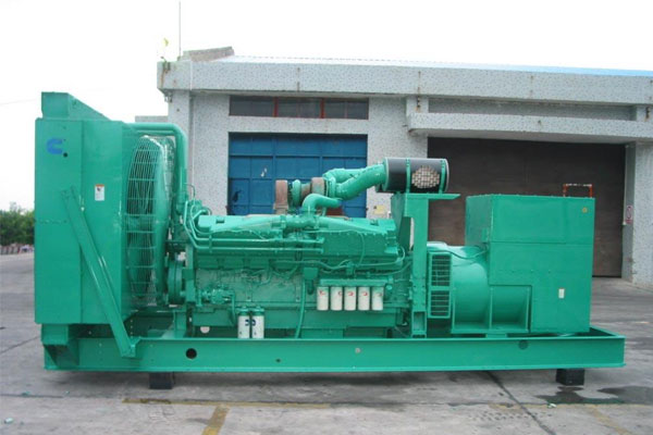 精河工厂发电机应急发电时如何更准确地检查发电机状态？