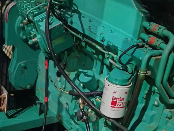 精河如何确定新的发电机组控制系统是否与原系统兼容？