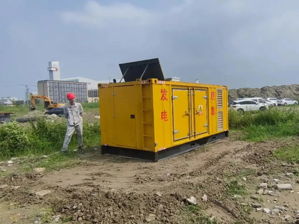 精河冬季低温环境下，发电机组启动电瓶的容量需求是否会增加？