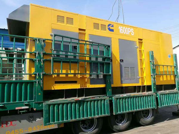 精河测量水冷式机油散热器密封件尺寸时的注意事项有哪些？