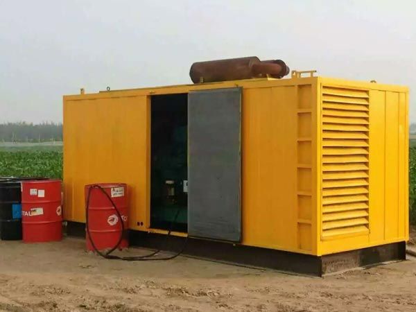 精河安装新的水冷式机油散热器密封件有哪些注意事项？